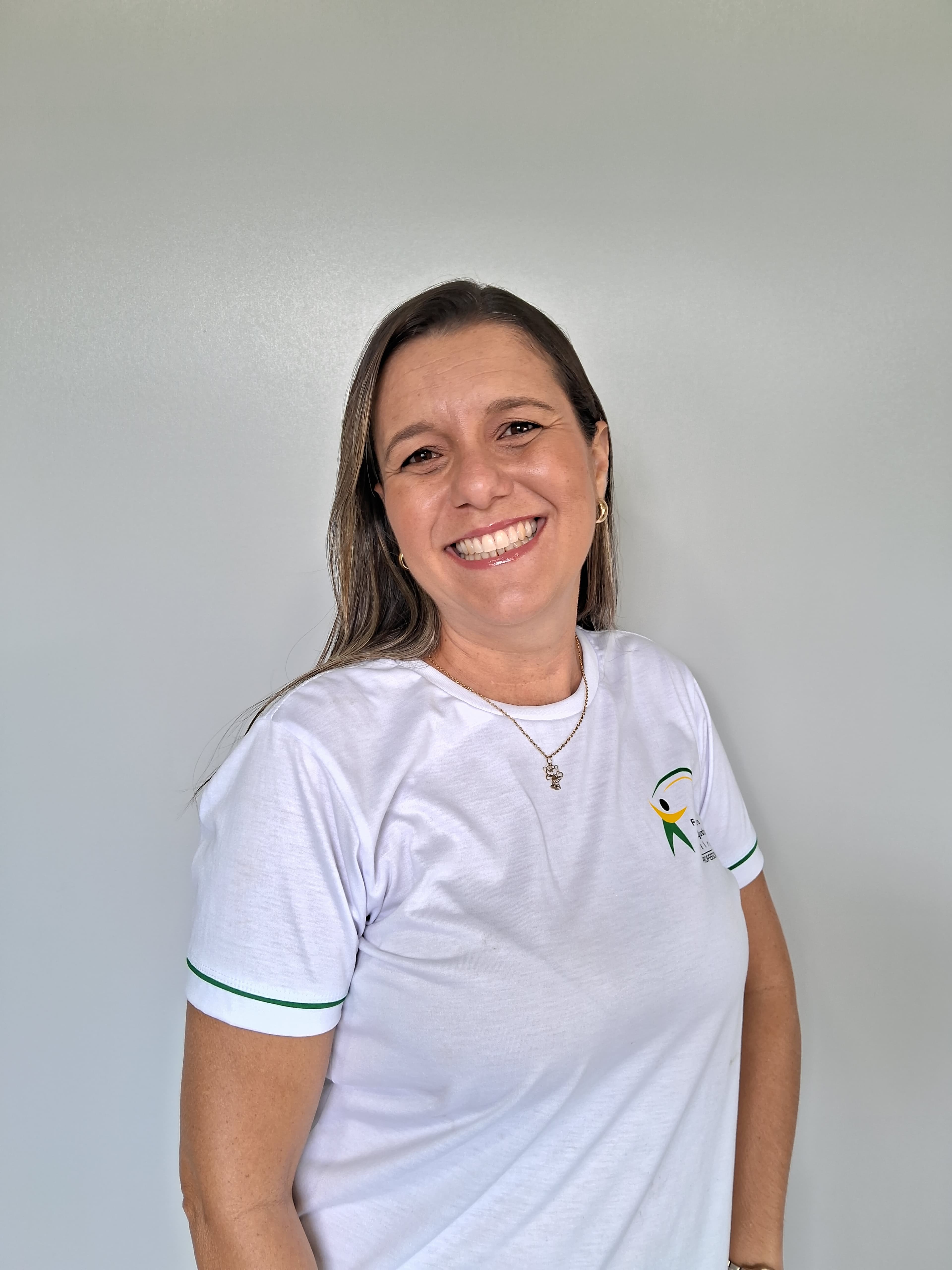 MARLISE QUEIROZ